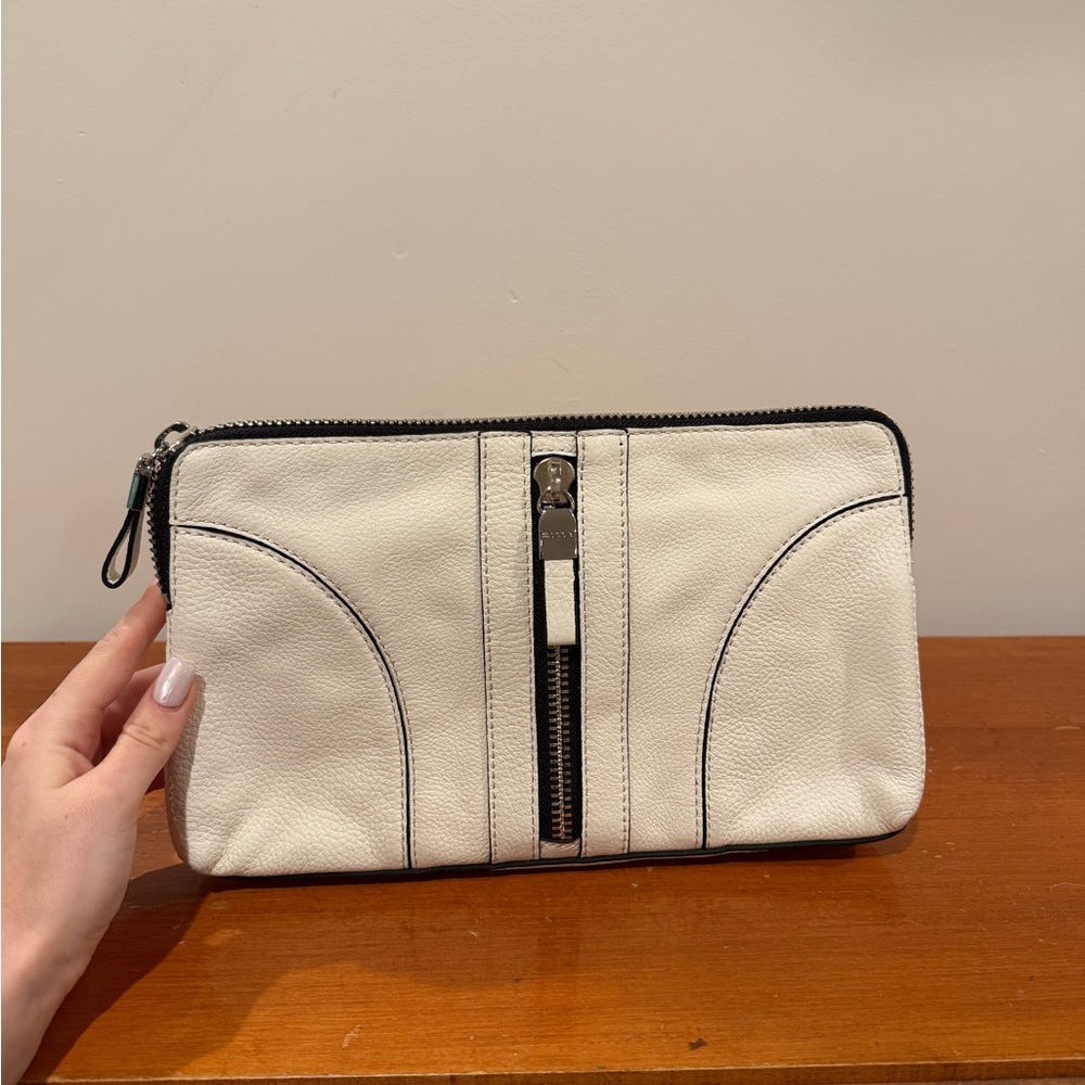 Milly Elegant White Leather Women’s Clutch